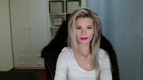 KristineAmore online show from November 6, 7:42 am