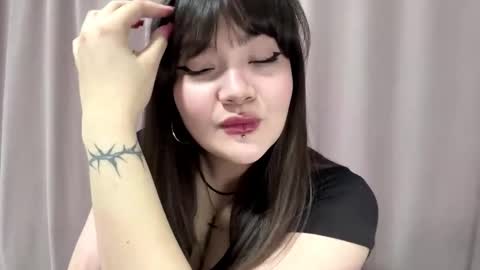 Alisha online show from March 15, 4:35 pm