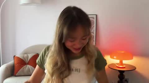 Snapshot of kristyspiritedaway chatting on October 8, 11:19 am Kristy Nip slip shady  Best model on CB  online show from October 8, 11:19 am