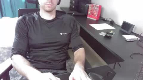 Snapshot of krocr_iras chatting on December 14, 6:56 pm Lucas Edu online show from December 14, 6:56 pm