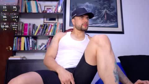 Kroy Wood online show from January 15, 1:09 pm