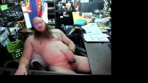 Snapshot of krugdd chatting on October 1, 6:47 pm Krug online show from October 1, 6:47 pm