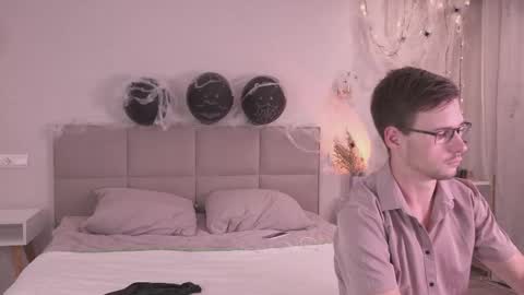 Fluffy and Krut online show from October 26, 2:34 pm