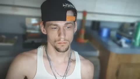 Snapshot of krytiar1992 chatting on March 27, 7:36 am krytiar1992 online show from March 27, 7:36 am