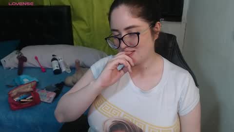 kryystaladams online show from May 8, 5:40 pm
