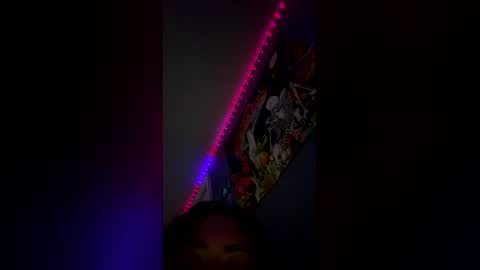 ksalvo1015 online show from April 18, 5:33 am