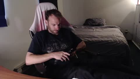 Kuggy online show from July 4, 12:00 pm