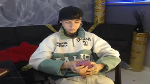 kuregari_xs online show from October 26, 4:40 am