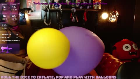 Fetiche Woman online show from December 27, 1:39 pm