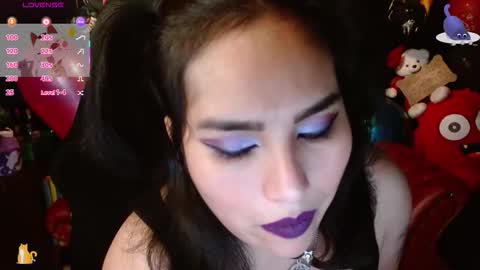 Fetiche Woman online show from December 18, 2:06 am