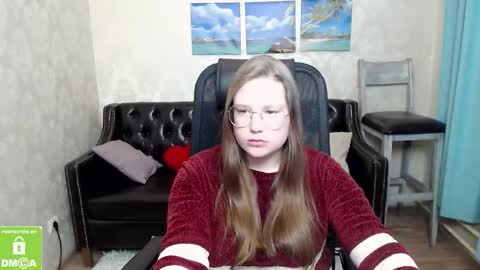 Snapshot of kuri_u chatting on January 6, 9:46 am kuri_u online show from January 6, 9:46 am