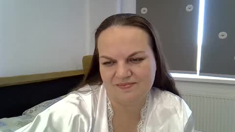 kurkuma_ online show from April 21, 1:17 pm