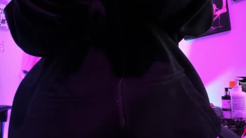 Snapshot of kuromi_bush chatting on February 13, 5:47 am IM KUROMI - MY NEXT STREAM - SATURDAY- 31 JANUARY 2026 - 10PM EST DONT MISS IT online show from February 13, 5:47 am