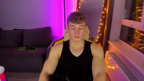 kurt_hanssen online show from December 16, 3:39 pm