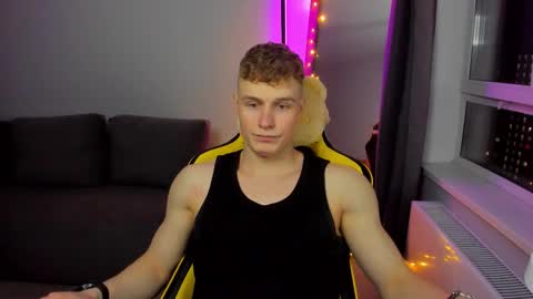 kurt_hanssen online show from March 22, 7:06 pm