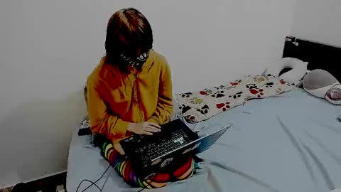 Snapshot of kurtabyss chatting on April 11, 7:24 am Kurt online show from April 11, 7:24 am