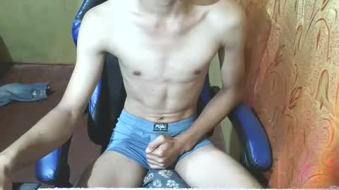 kurtxxx07 online show from December 2, 2:17 am