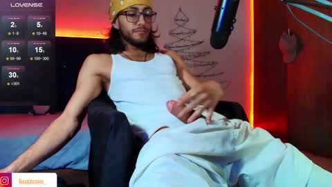 kuzzcoo online show from February 9, 10:20 am