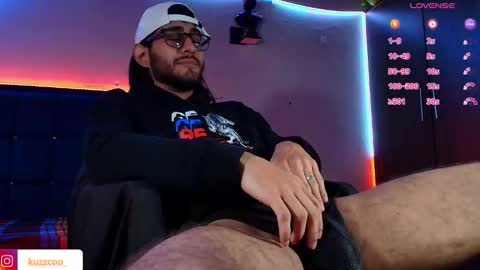 kuzzcoo online show from February 6, 1:47 pm