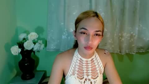 Snapshot of kween_romance chatting on January 24, 9:05 pm Kween online show from January 24, 9:05 pm