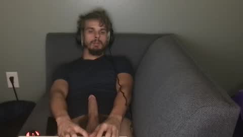 Snapshot of kxng222 chatting on October 22, 6:13 am kxng222 online show from October 22, 6:13 am