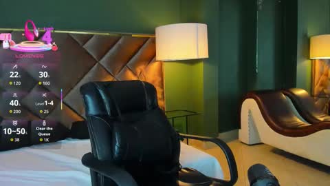 kya_wild online show from September 19, 11:38 pm