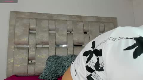 Kyara  online show from November 27, 12:18 pm