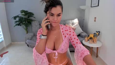 I am Kyla online show from December 28, 8:25 pm