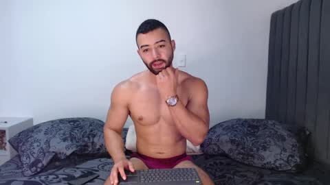 Snapshot of kyle_collinz chatting on March 3, 7:06 pm Kyle collinz online show from March 3, 7:06 pm