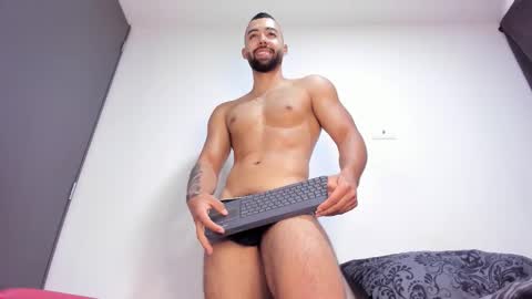 Kyle collinz online show from January 9, 8:43 pm