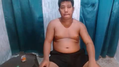 Snapshot of kyle_lacuste chatting on May 2, 1:05 pm kyle_lacuste online show from May 2, 1:05 pm