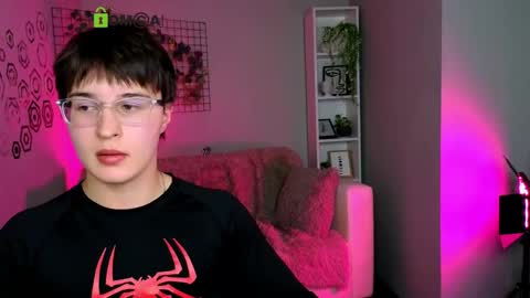 Snapshot of kyleberry_ chatting on November 7, 8:09 pm kyleberry_ online show from November 7, 8:09 pm