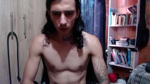 Snapshot of kyleer77 chatting on November 1, 6:21 pm kyleer77 online show from November 1, 6:21 pm