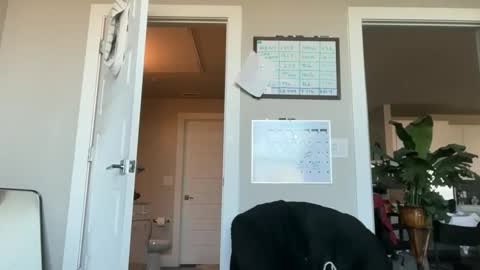 Kyle Kickstand online show from November 26, 6:42 pm