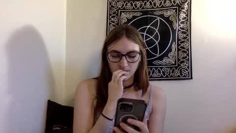 Kylianna online show from November 11, 8:31 pm