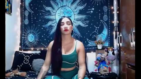 kylie online show from June 15, 8:33 pm