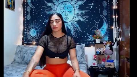 kylie online show from July 3, 12:50 am