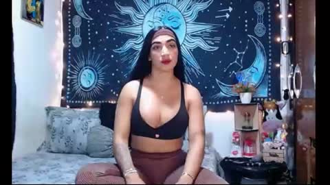 kylie online show from July 15, 11:10 pm