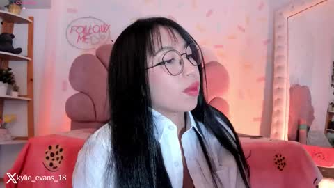 Kylie online show from March 2, 5:08 am