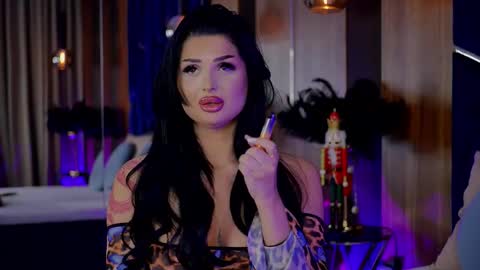 Kylie online show from December 21, 10:17 pm