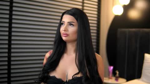 Kylie online show from February 10, 5:55 am