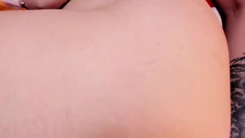 kylie_ls online show from May 29, 10:19 pm