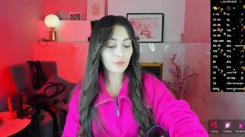 Snapshot of kylie_mellow chatting on December 15, 5:23 am Kylie online show from December 15, 5:23 am