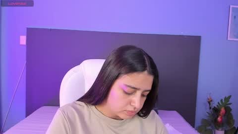 Kylie Reyes  online show from December 23, 8:03 pm