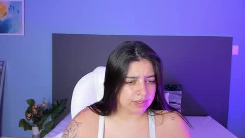 Kylie Reyes  online show from February 21, 8:27 pm