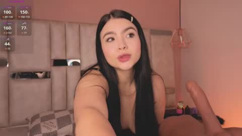 Snapshot of kylie_river chatting on May 9, 11:59 am Kylie online show from May 9, 11:59 am