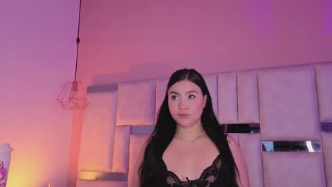 Snapshot of kylie_river chatting on May 18, 12:22 pm Kylie online show from May 18, 12:22 pm
