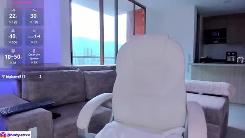 Snapshot of kylie_rox03 chatting on February 23, 10:20 pm     online show from February 23, 10:20 pm