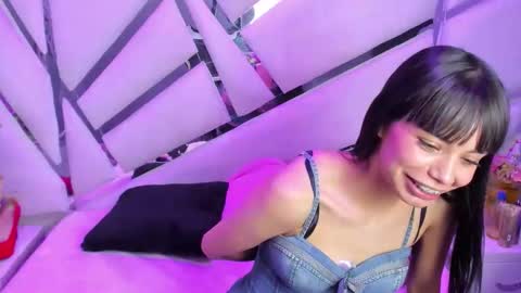 kylie online show from January 10, 2:46 am