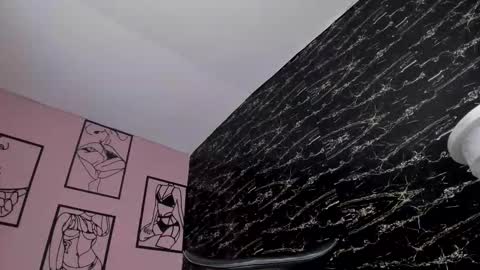 Snapshot of kylie_winx chatting on October 12, 1:10 pm kylie_winx online show from October 12, 1:10 pm